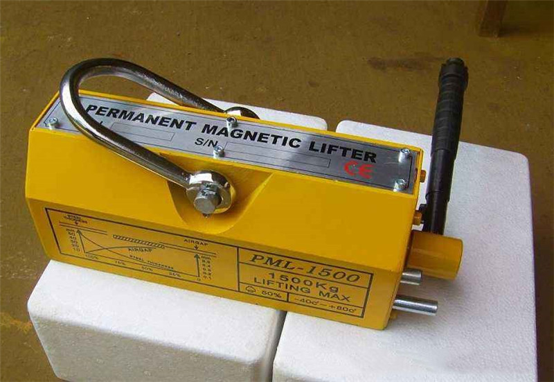 Permanent 600kg lifting magnet magnetic lifter 5 ton for lifting  handing sheets steel (7)